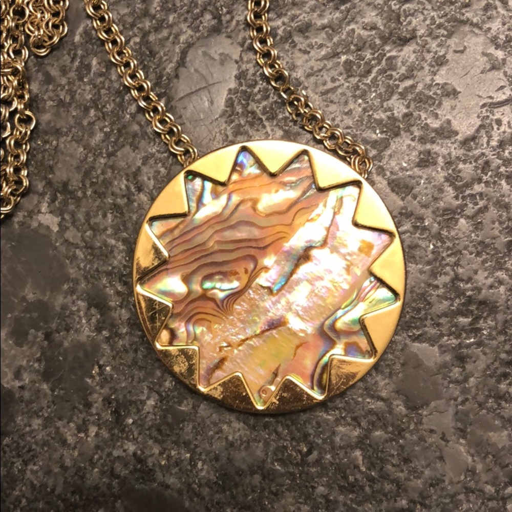 House of Harlow mother of pearl necklace